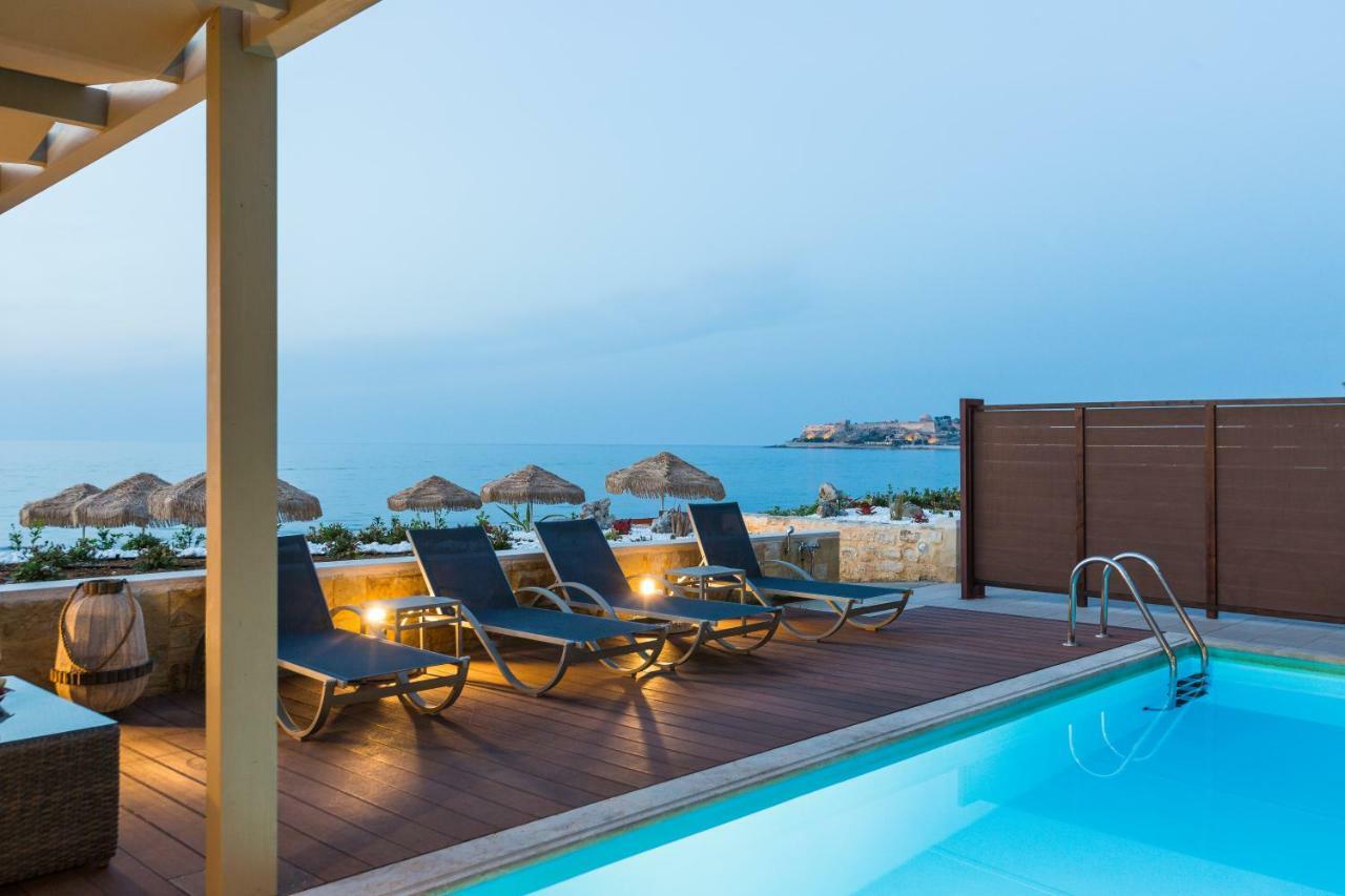 Espera Luxury Beach Front Residence With Pool & Bbq, By Thinkvilla Rétino Exterior foto